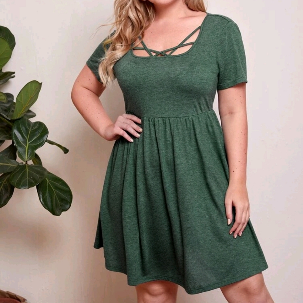 NWOT ✨️ SHEIN green crisscross front marled knit empire waist dress